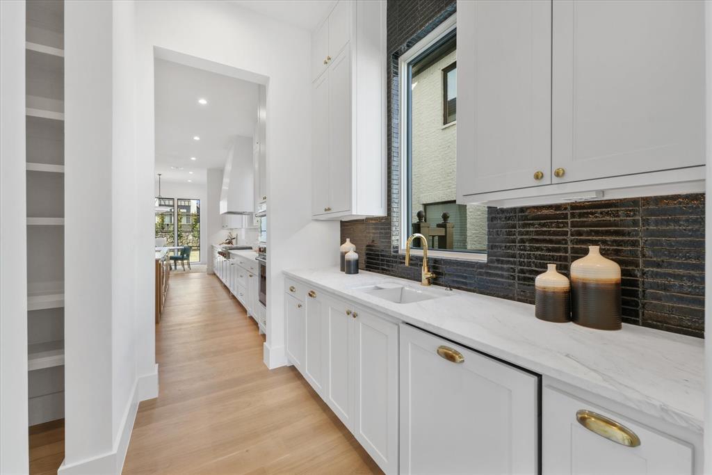 The Hills Of Kingswood - Residential