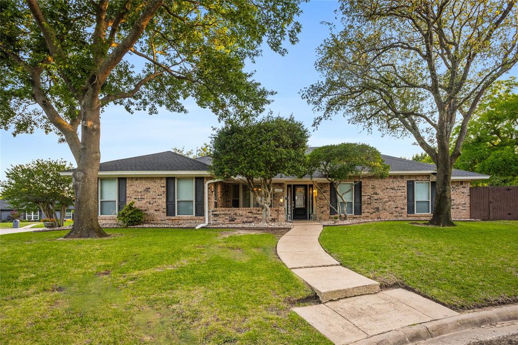 1507 Meadow Way Court