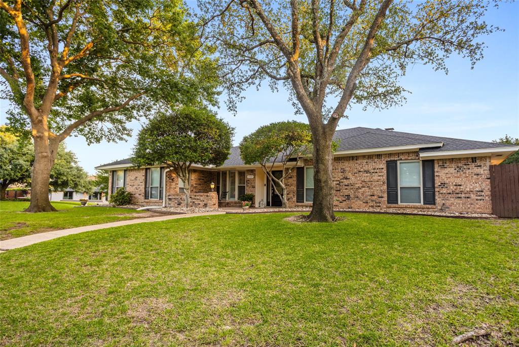 1507 Meadow Way Court