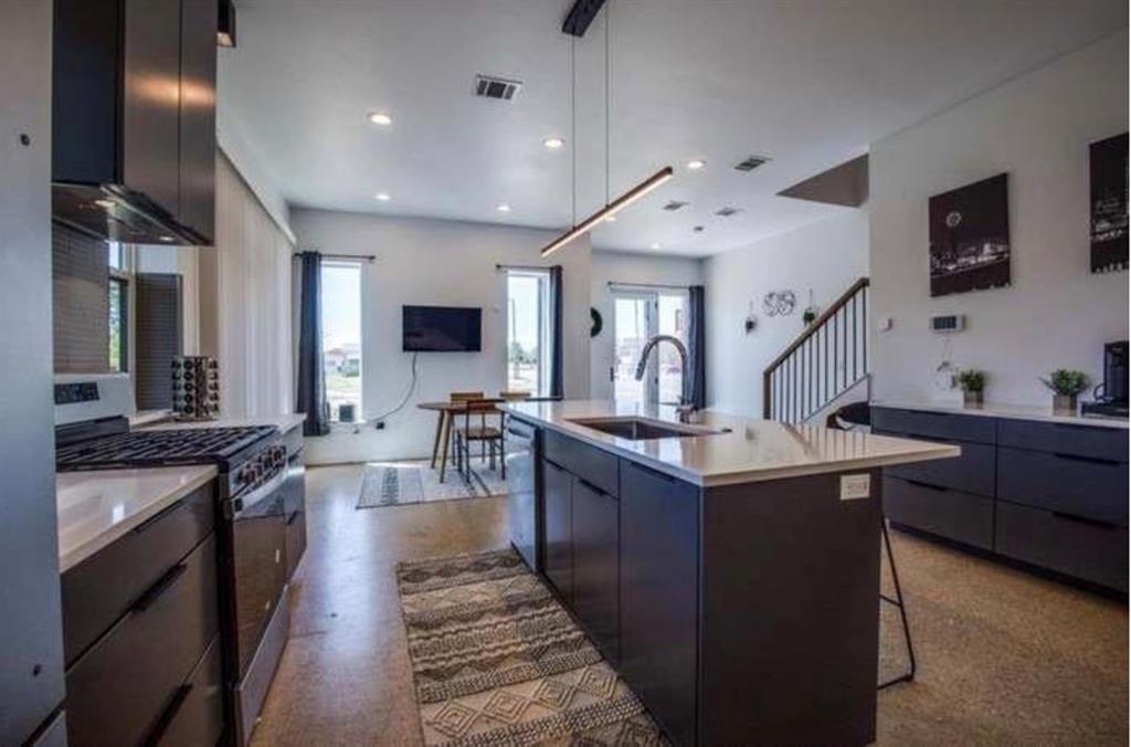 country club Pk 2nd - Residential Lease