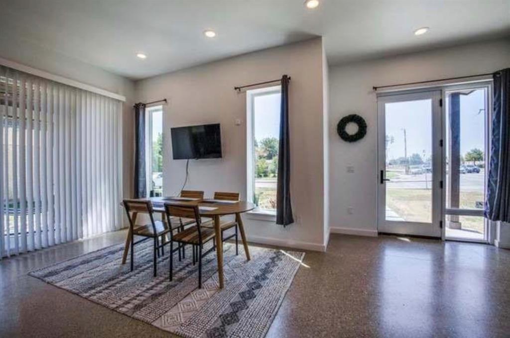 country club Pk 2nd - Residential Lease