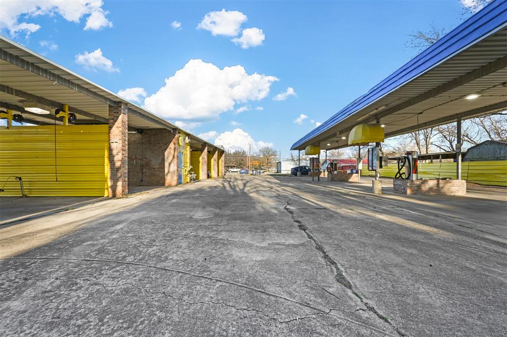 Mid Ept Woodward 04 - Commercial Sale