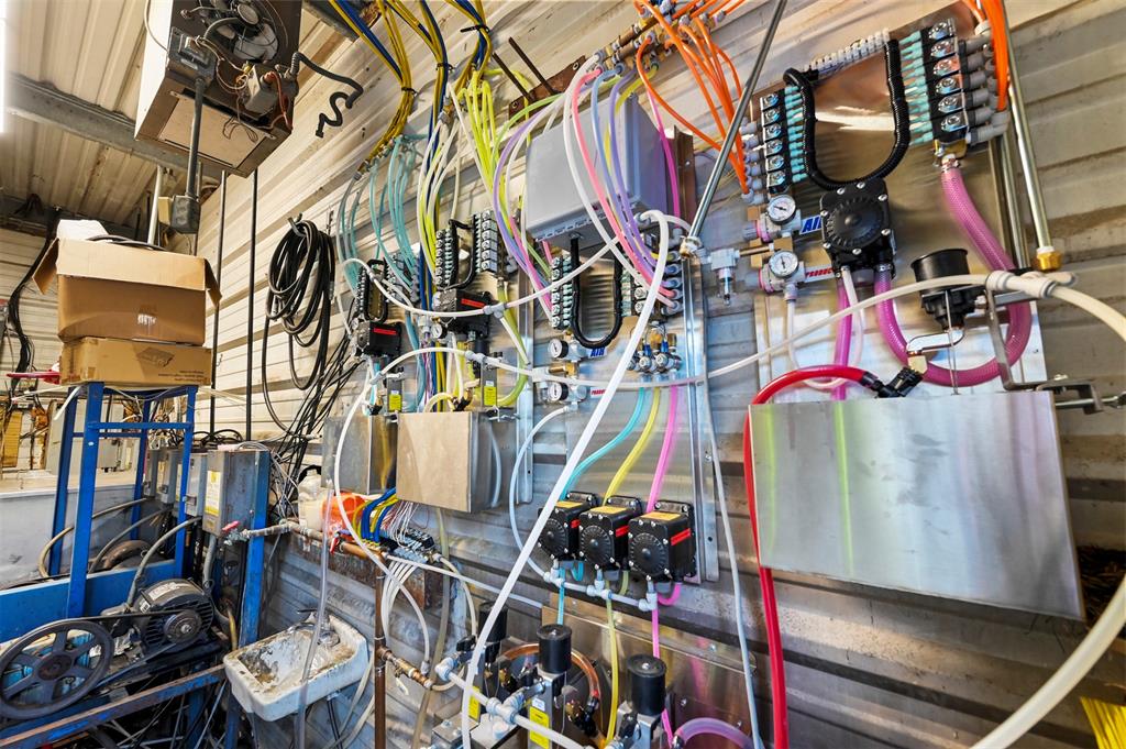 Mid Ept Woodward 04 - Commercial Sale