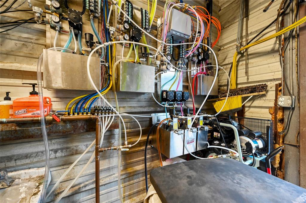 Mid Ept Woodward 04 - Commercial Sale