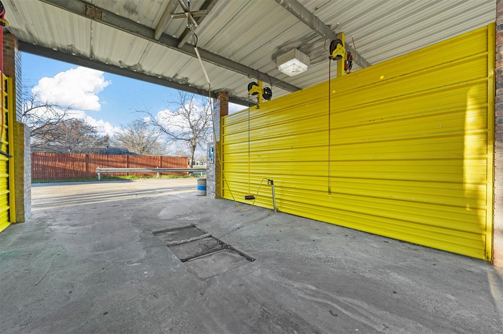 Mid Ept Woodward 04 - Commercial Sale