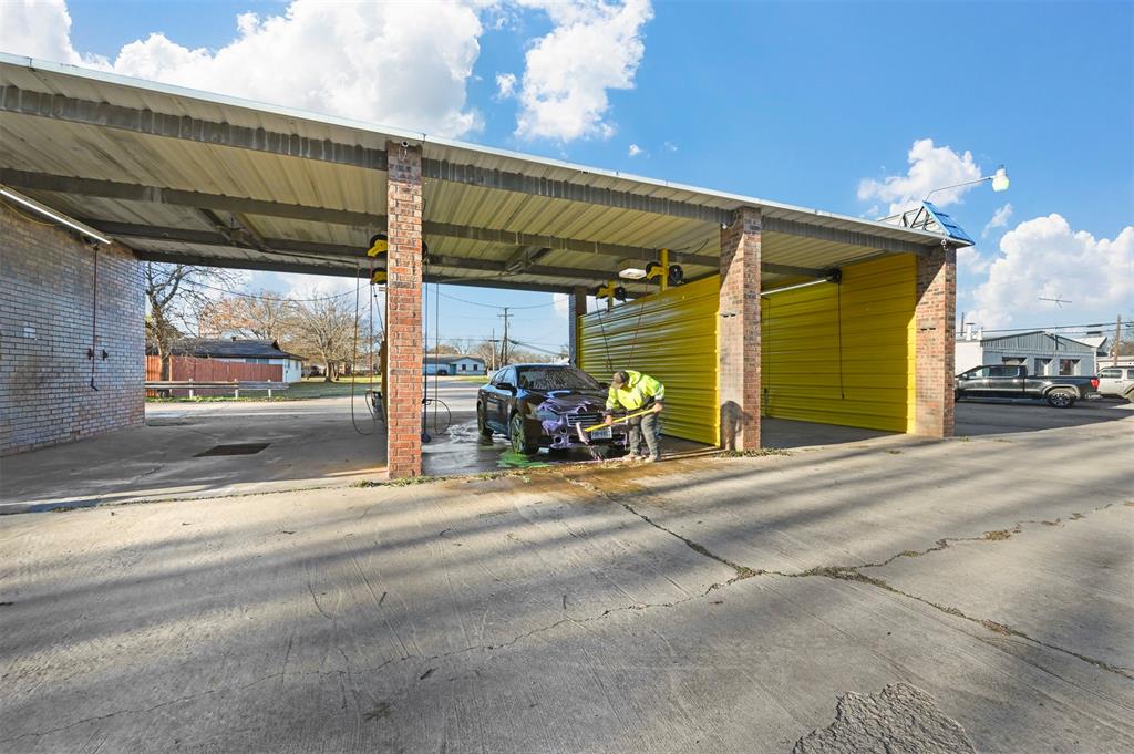 Mid Ept Woodward 04 - Commercial Sale