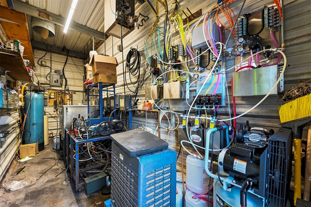 Mid Ept Woodward 04 - Commercial Sale