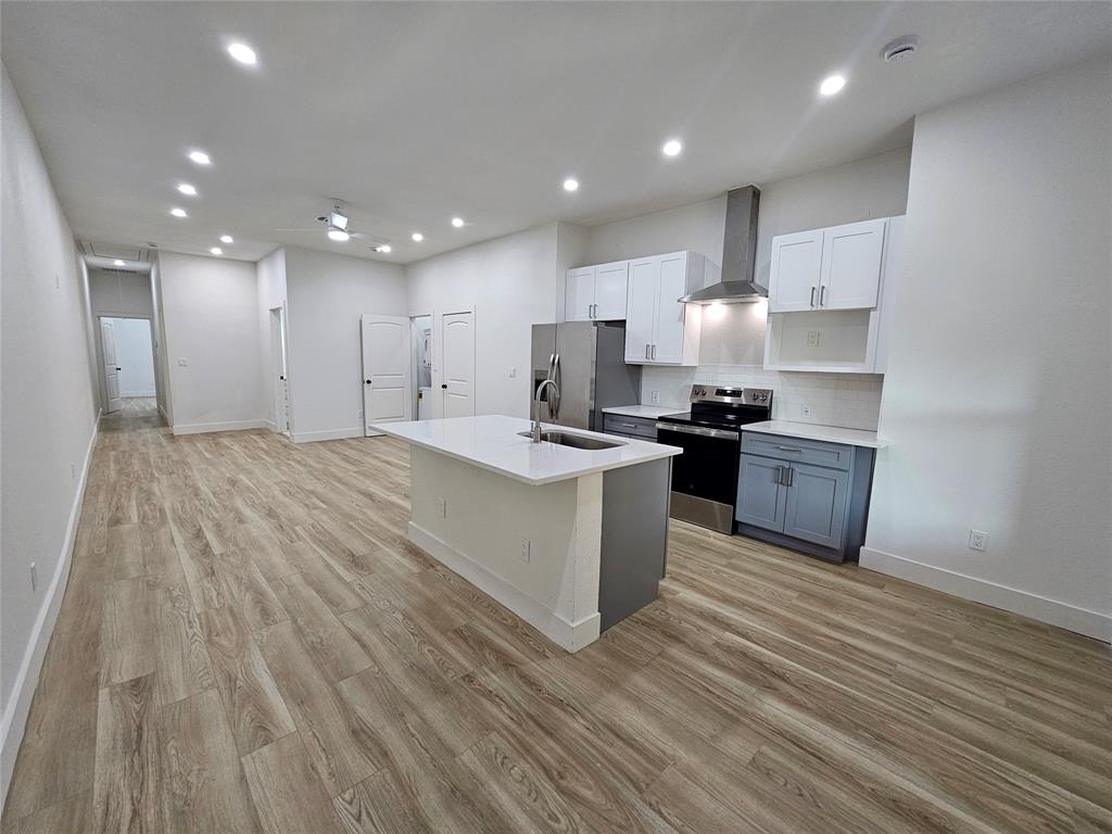 George J Bryans - Residential Lease