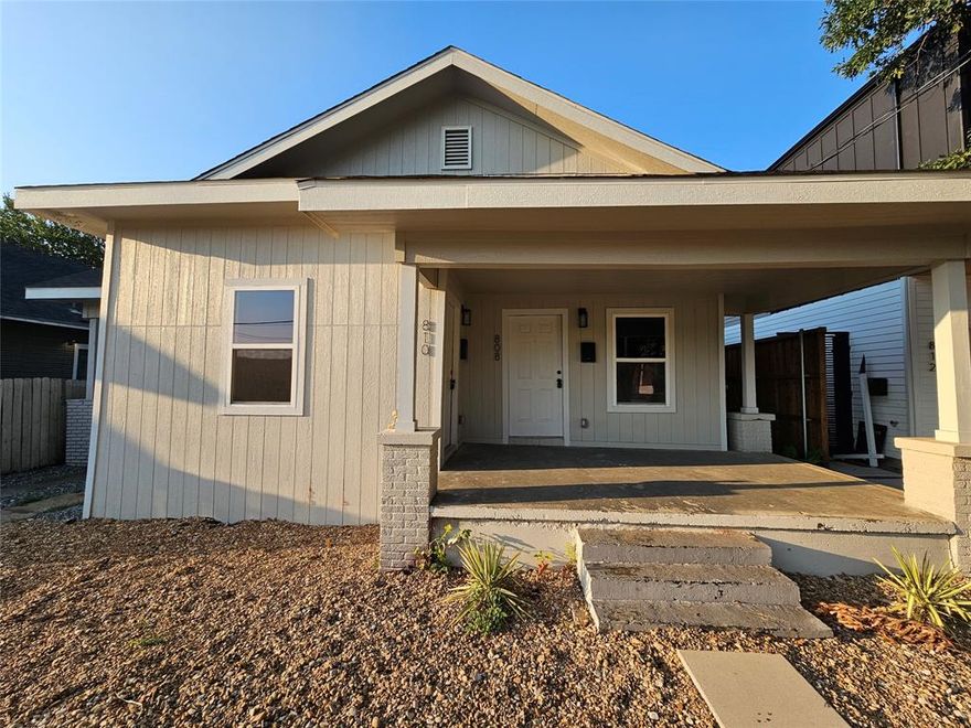 This fully renovated 2-bedroom, 1-bath home in the heart of Bishop Arts is move-in ready! The home boasts brand-new appliances  including a stove, dishwasher, and refrigerator, along with a spacious kitchen island  perfect for meal prep and casual dining. Enjoy washer and dryer connections for added convenience.

The open-concept layout flows seamlessly into a huge backyard, ideal for entertaining, relaxing, or family gatherings. Located just minutes from the Bishop Arts District, restaurants, shopping, and more, this home combines modern upgrades with a prime location.

Don’t miss the opportunity to make this beautifully renovated home yours—schedule a showing today