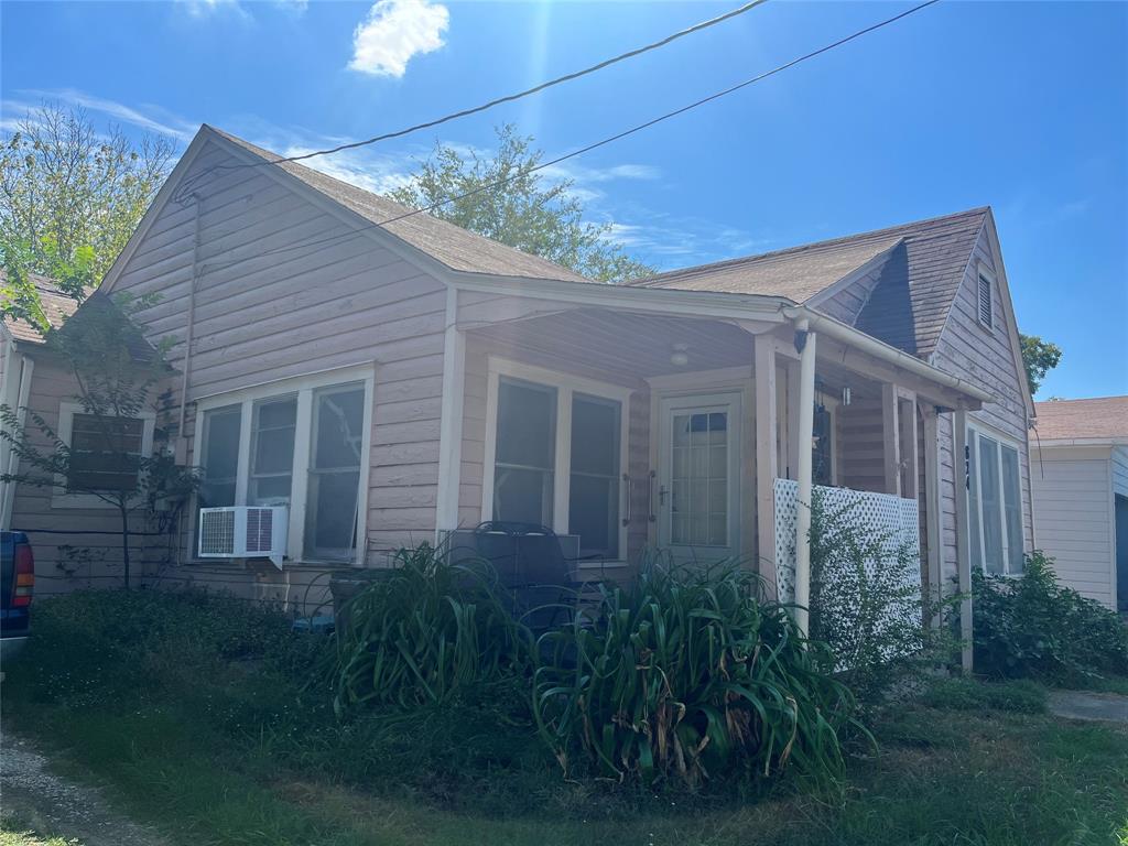 Terrell Rev - Residential