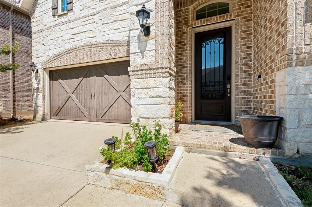 911 Mountain Laurel Drive