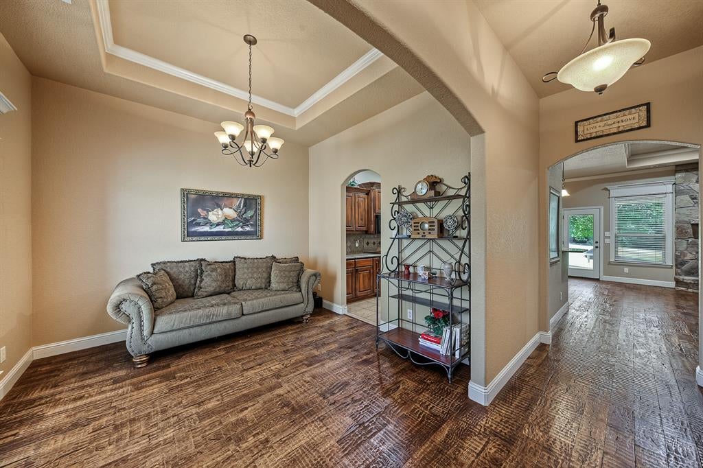 112 Meadow Arbor Drive