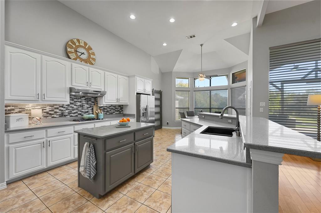 Double Oak, Texas 75077, United States, 4 Bedrooms Bedrooms, ,4 BathroomsBathrooms,Residential,Pending,31370