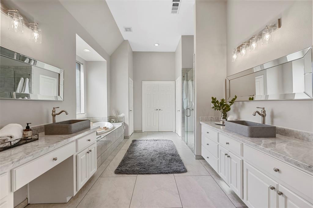 Double Oak, Texas 75077, United States, 4 Bedrooms Bedrooms, ,4 BathroomsBathrooms,Residential,Pending,31370