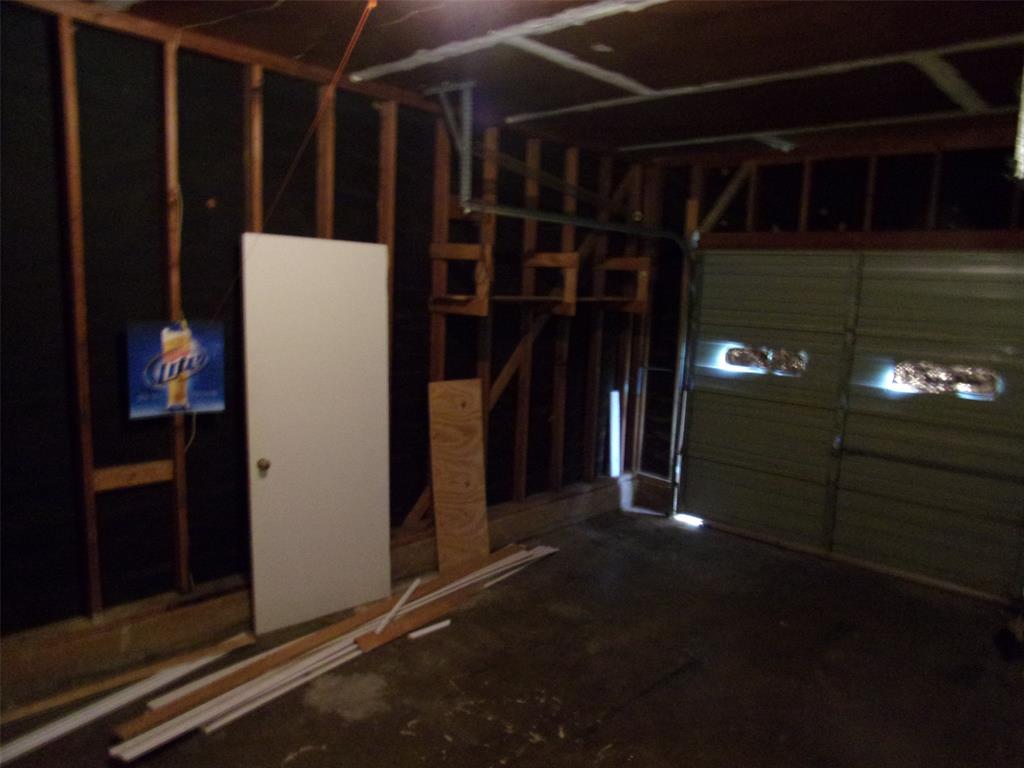 Elmwood West - Residential Lease