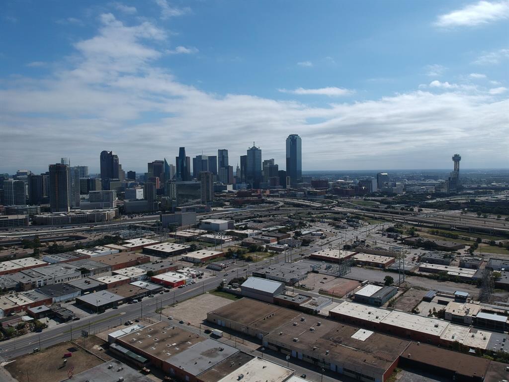 Trinity Indust District - Commercial Lease