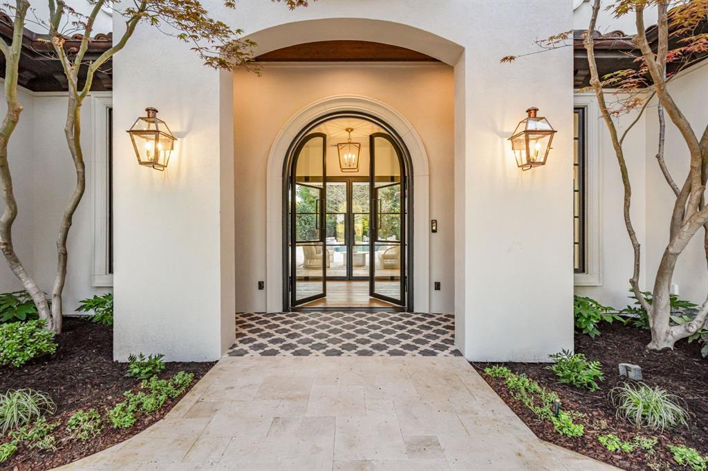 2203 King Fisher Drive