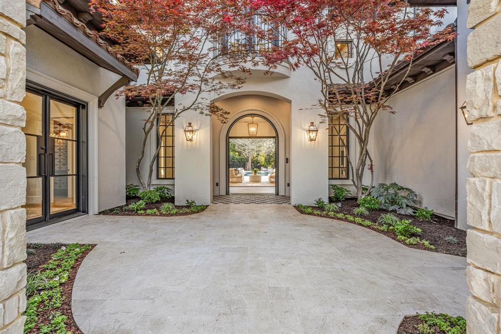 2203 King Fisher Drive