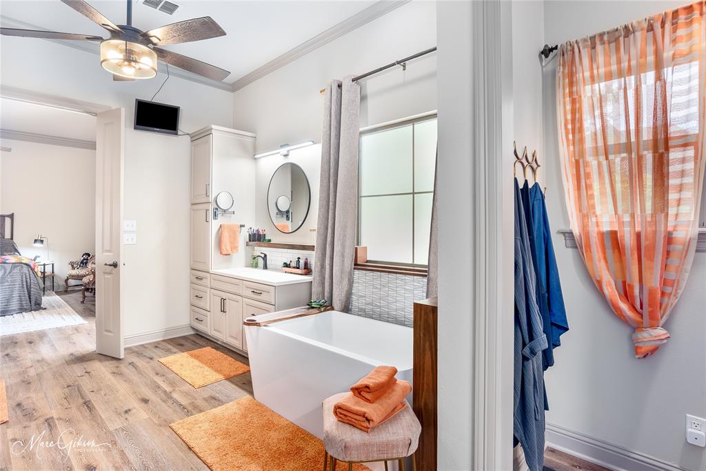 Oak Alley - Residential