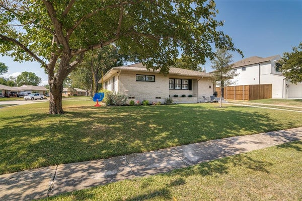9005 LIVENSHIRE DR, DALLAS, TX 75238 - Image 03fbb98734c6e1acdff8a6ed4cf239d3/524586796