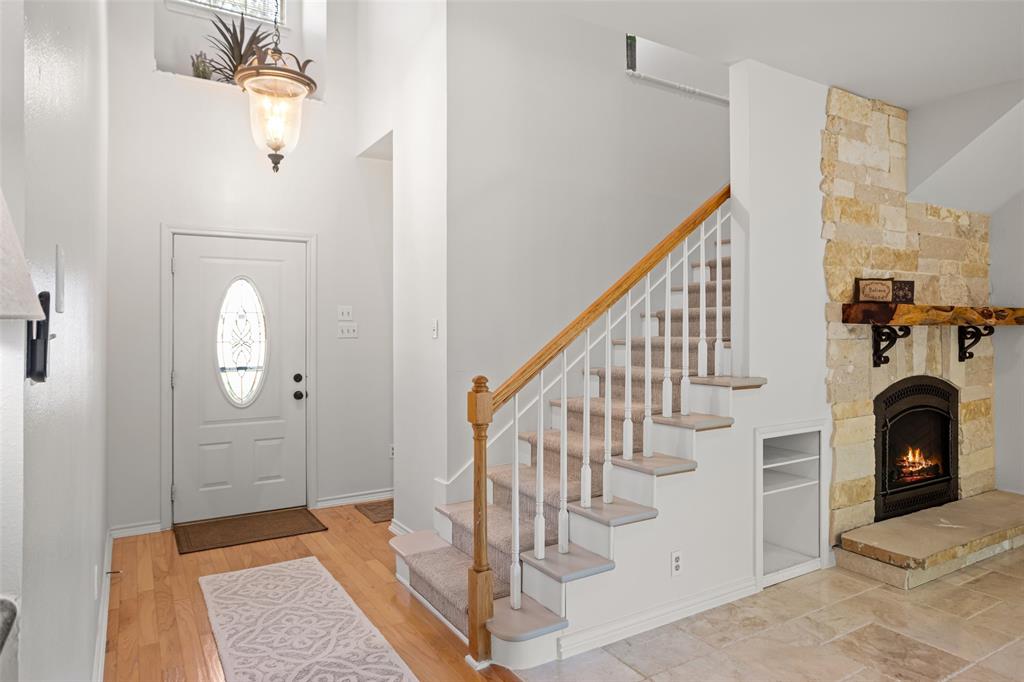 213 Granada Calle Street