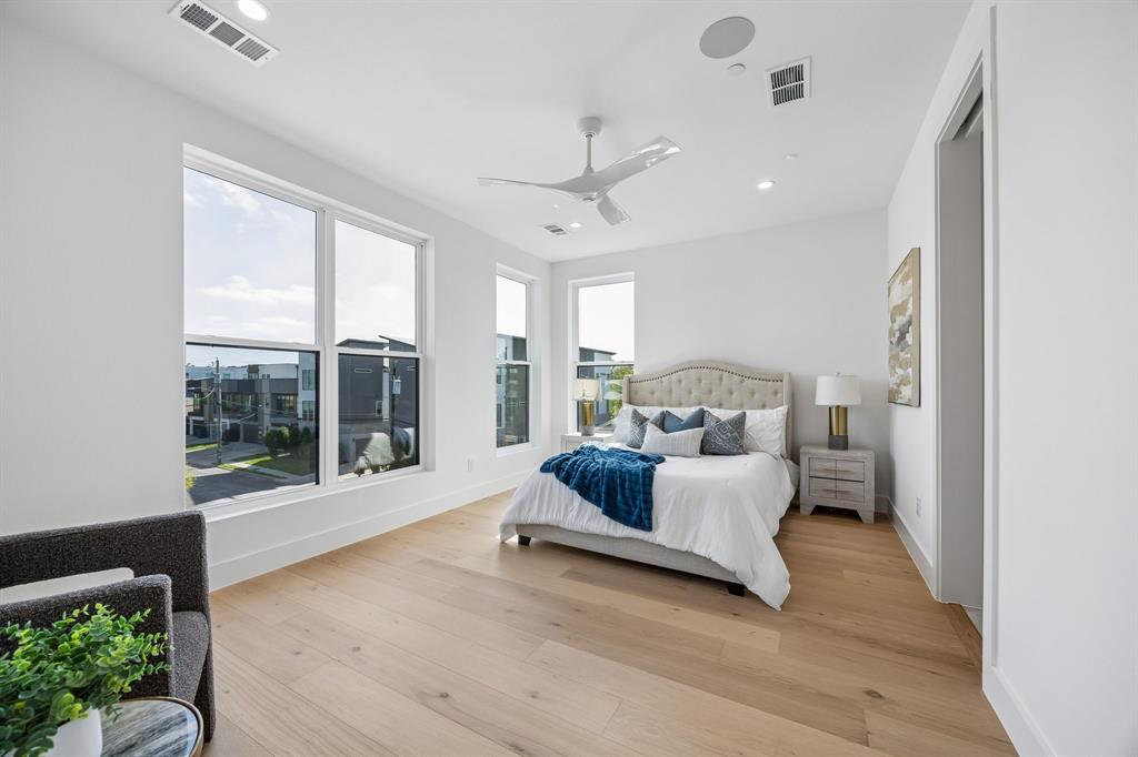 Rick & Hurts North Fitzhugh Ave - Residential Income