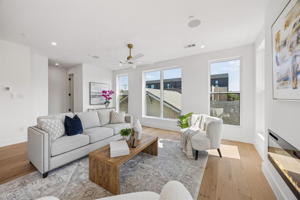 Rick & Hurts North Fitzhugh Ave - Residential Income