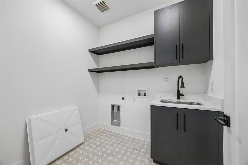 Rick & Hurts North Fitzhugh Ave - Residential Income