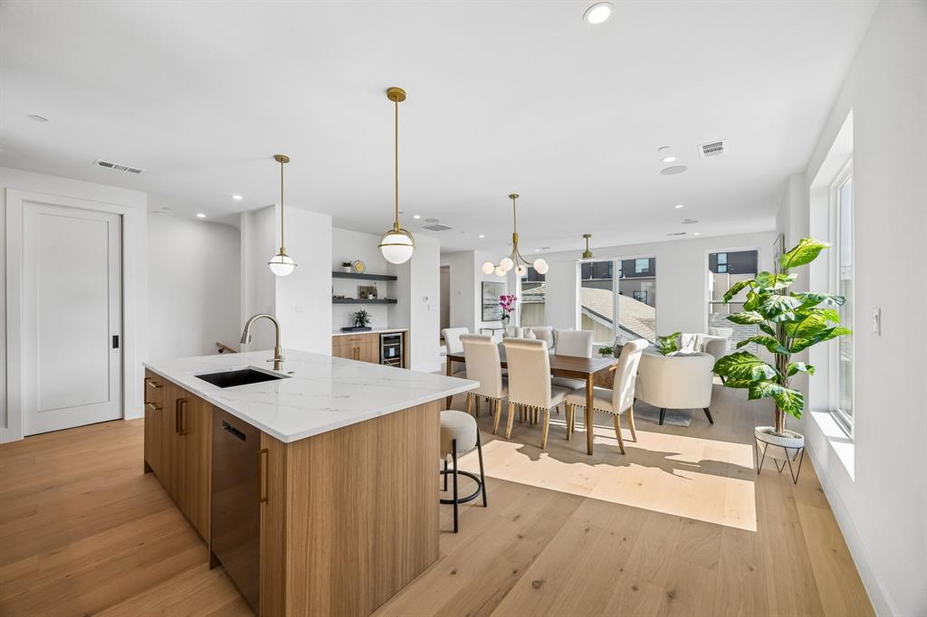 Rick & Hurts North Fitzhugh Ave - Residential Income