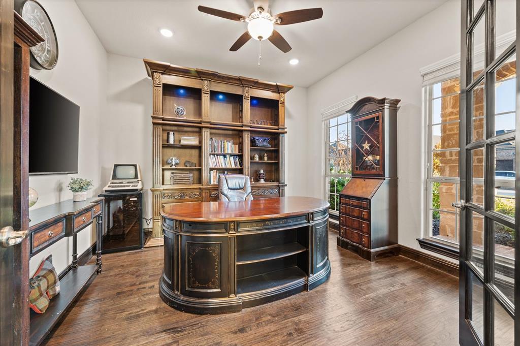 661 Sunbury Lane