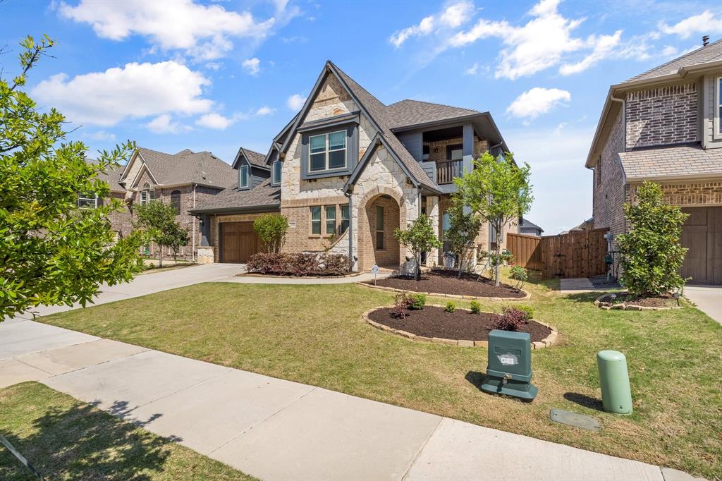 700 Sahallee Drive
