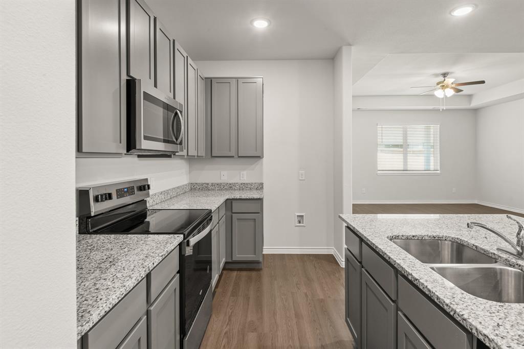 908 Propeller Parkway