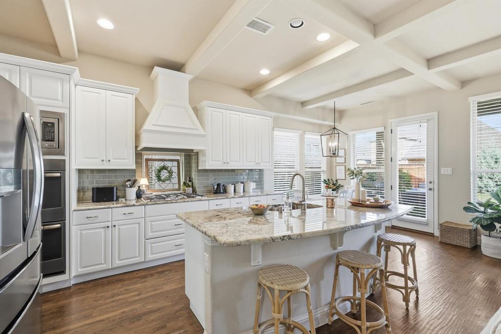 1813 Goliad Way