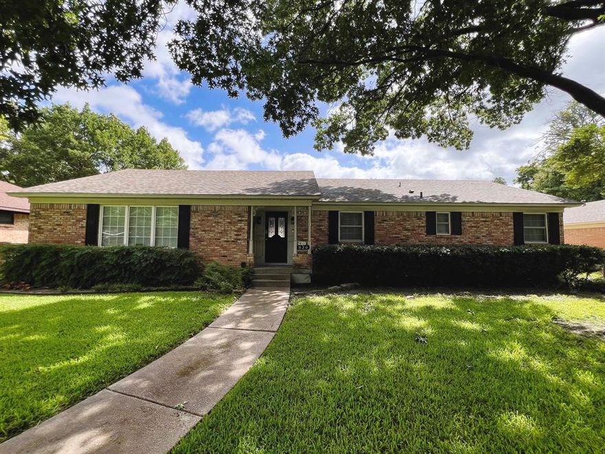 Charming Eastwood Estates home on tree-lined street, proximate to Dixon Branch Greenbelt Park and White Rock Lake. This quaint home features 3 bedrooms and 2.5 baths, 2 large living areas with fireplace and an eat-in kitchen. Bedrooms and main living area are highlighted by the beautifully maintained original hardwood floors. The large primary bedroom offers a WIC and en-suite bath, while the secondary bedrooms are connected by a Jack-and-Jill bath. A separate half-bath provides guests easy access without traversing the bedrooms. An abundance of shopping and dining options are located nearby as are the Dallas Arboretum and White Rock Lake. Opportunity awaits for the discerning buyer looking to bring their unique vision and personal touches to unlock the hidden potential of this home.