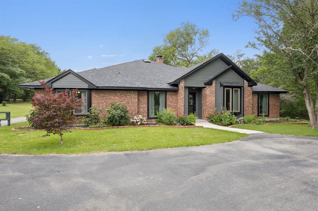 12 Woodmoor Drive