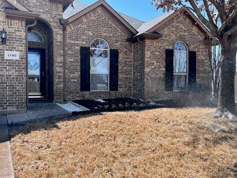 1500 Park Crest Drive Crowley TX 76036