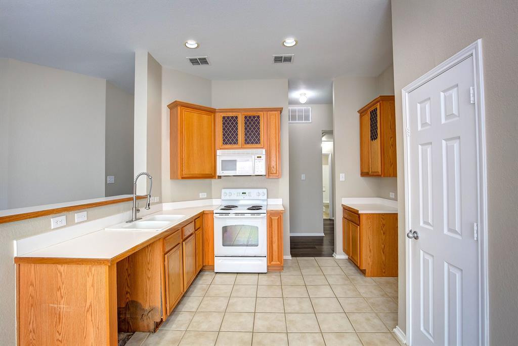 Sendera Ranch - Residential Lease