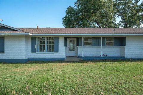 A home in Edgewood