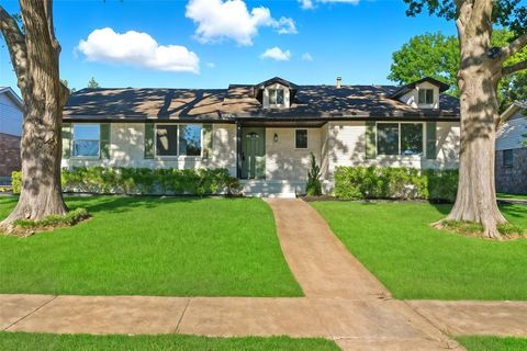 Photo of 3818 Dartmouth Street, Garland, TX 75043 (MLS # 21091157)