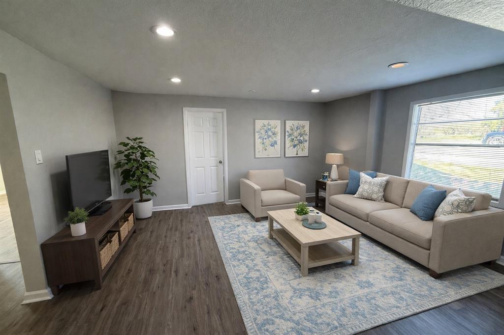 430 E Parnell Street