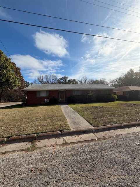 502 S Chestnut Street Gainesville TX 76240