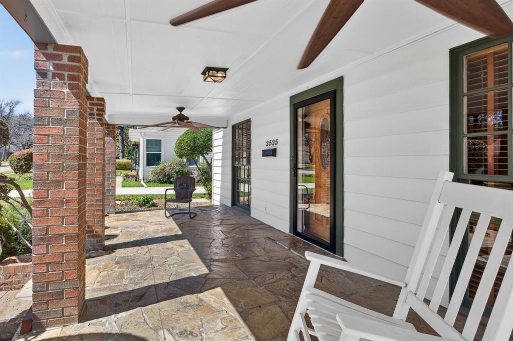 2525 Goldenrod Avenue