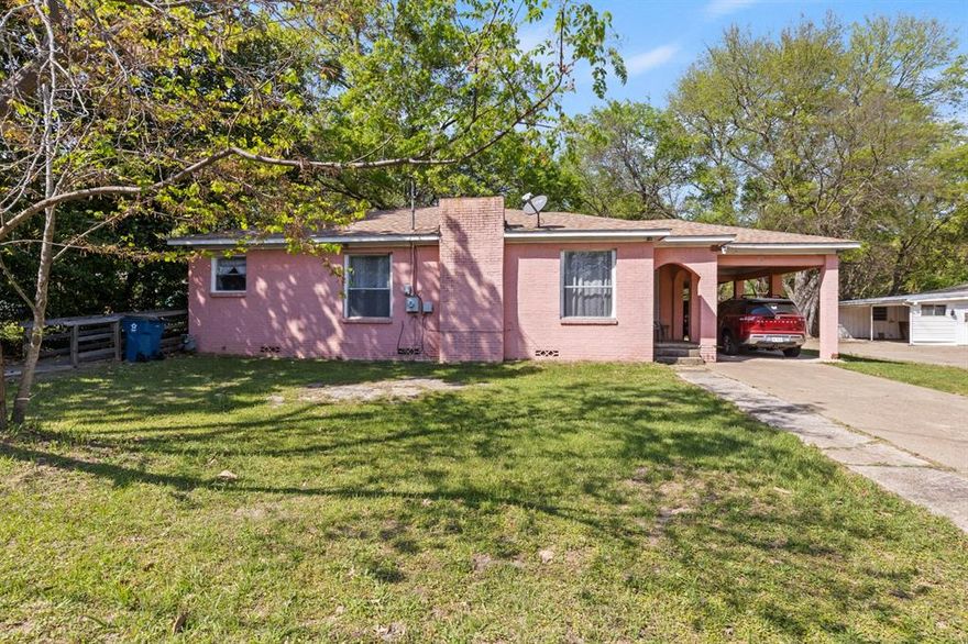 Charming 3-bedroom, 2-bath home situated on nearly half an acre in Mount Pleasant! Featuring an open floorplan with a spacious living area, this home offers a functional layout with plenty of potential. The kitchen includes built-in cabinetry and flows easily into the dining space, making it ideal for everyday living. Outside, you’ll find a covered carport, additional RV parking, and a large yard with room to expand, garden, or entertain. Conveniently located with easy access to town, this property is a great opportunity for first-time buyers, investors, or anyone looking for space at an affordable price.