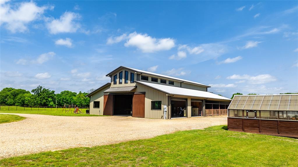 585 County Road 4510