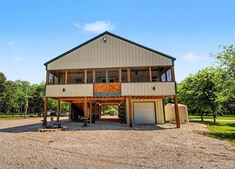 Photo of 9439 County Road 103, Whitesboro, TX 76273 (MLS # 21254692)