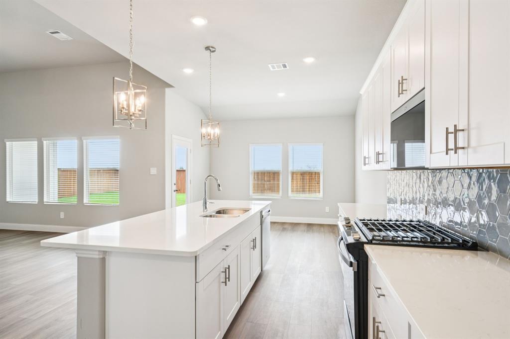 1211 Winters Way