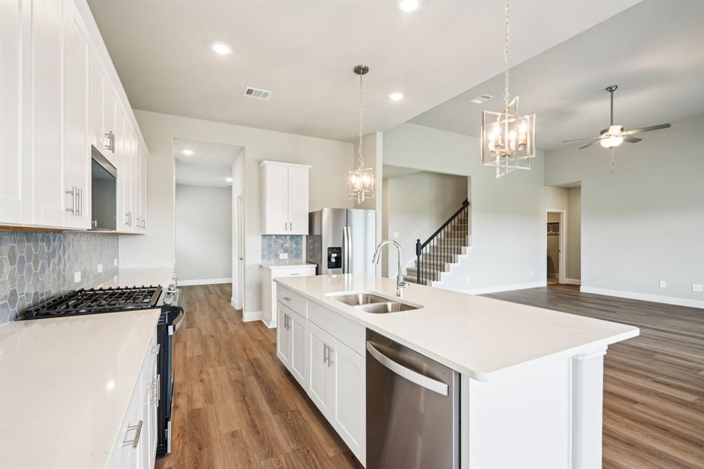 1211 Winters Way