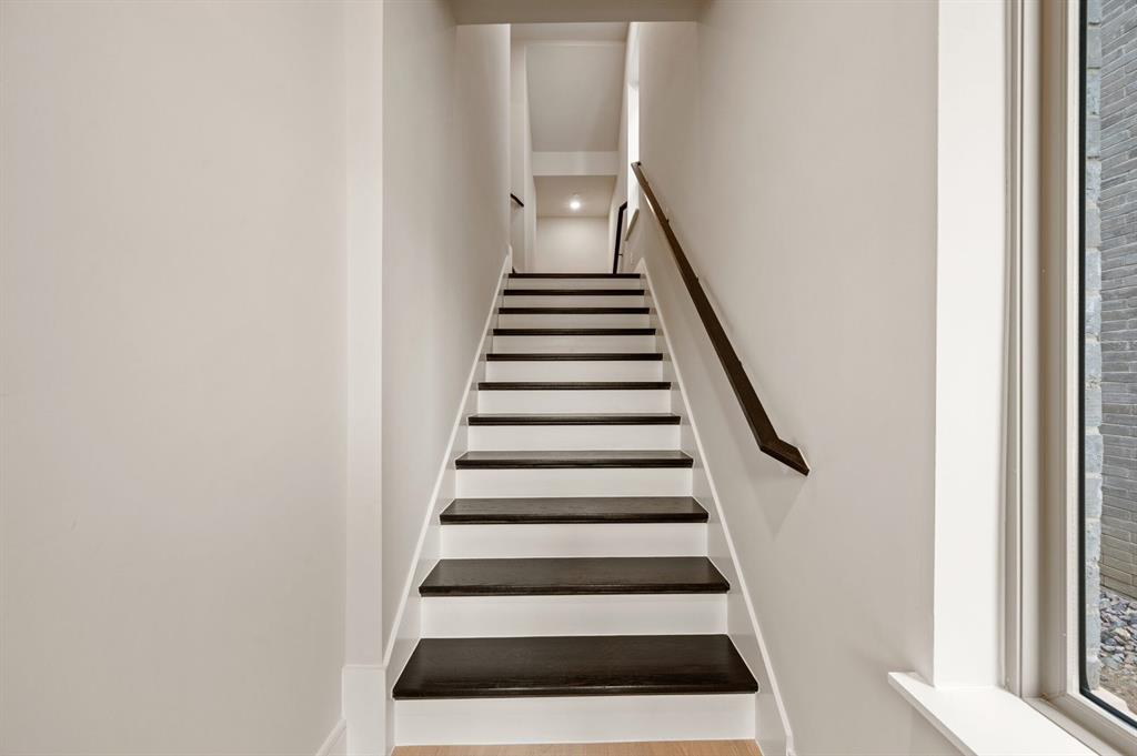 1352 Cherry Hills Lane