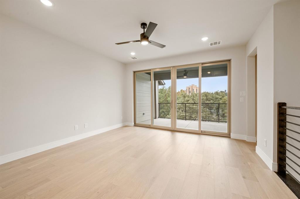 Linkside Las Colinas - Residential