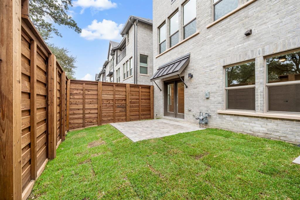Linkside Las Colinas - Residential
